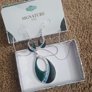 Necklace and earrings set